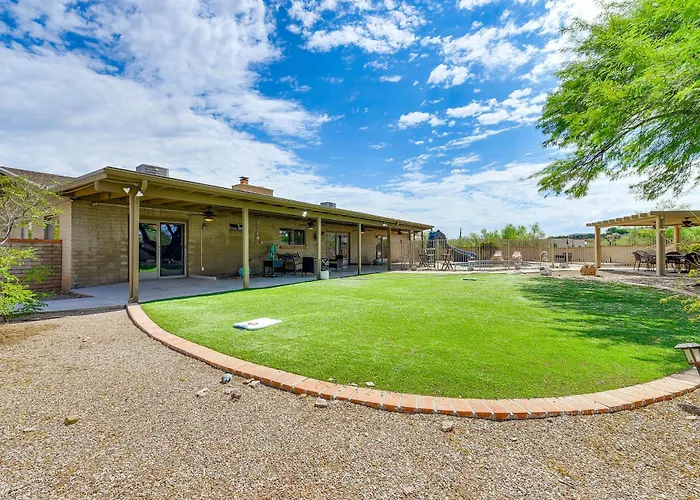 Holiday home Game Room, Playset! Family-friendly Getaway Tucson