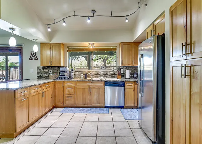 Holiday home Game Room, Playset! Family-friendly Getaway Tucson